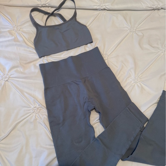 Set active set - Picture 1 of 2